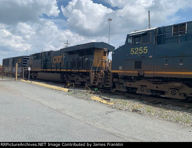 Train building at the Wilmington/Elsmere CSX yard